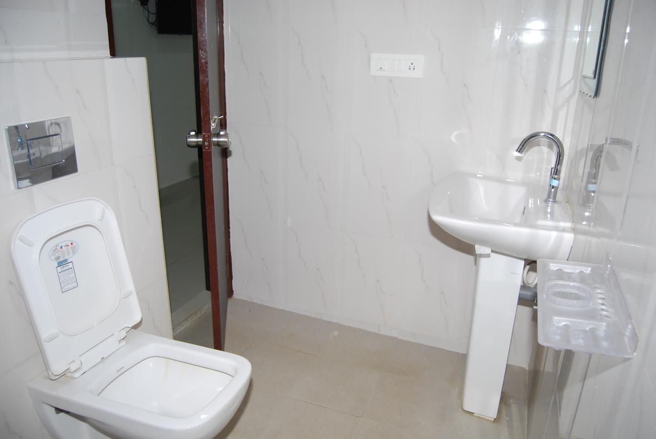 ホテルPratham Residency マイソール エクステリア 写真