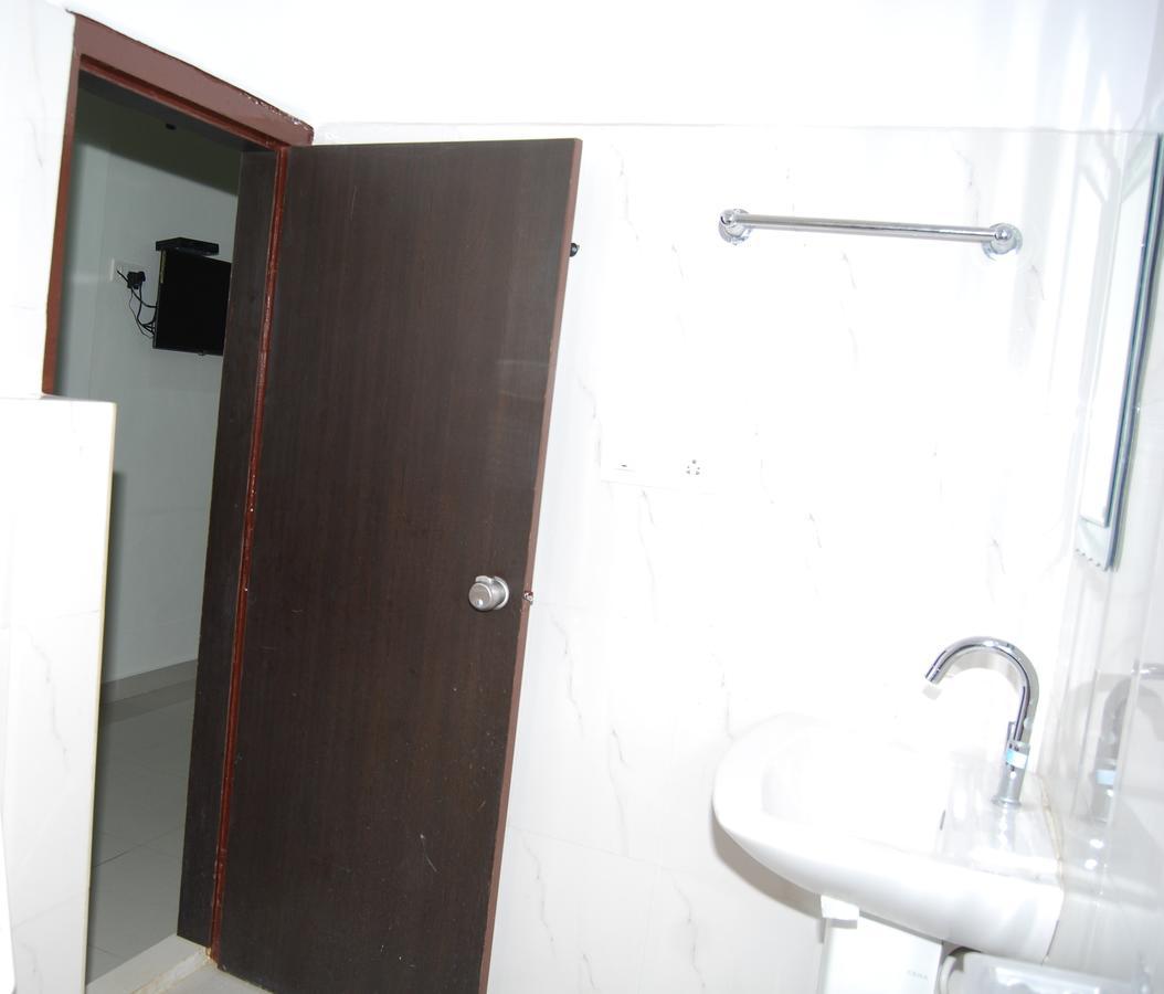 ホテルPratham Residency マイソール エクステリア 写真