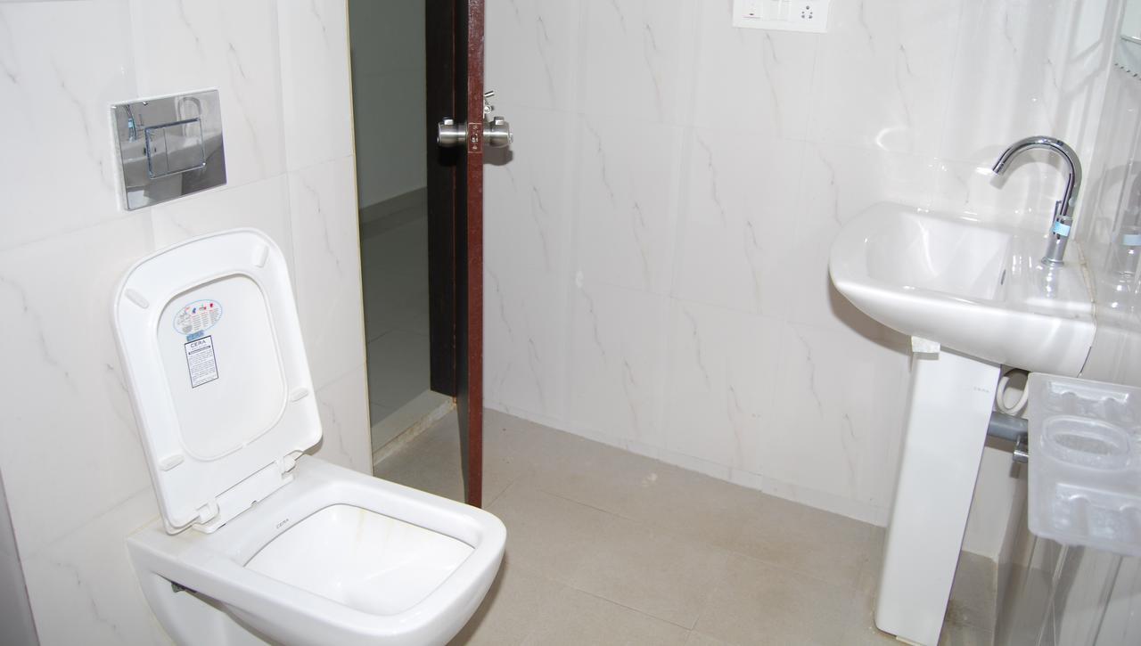 ホテルPratham Residency マイソール エクステリア 写真